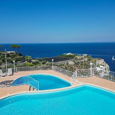 Hotel Villa Lubrense Sorrento Massa Lubrense Exteriör bild