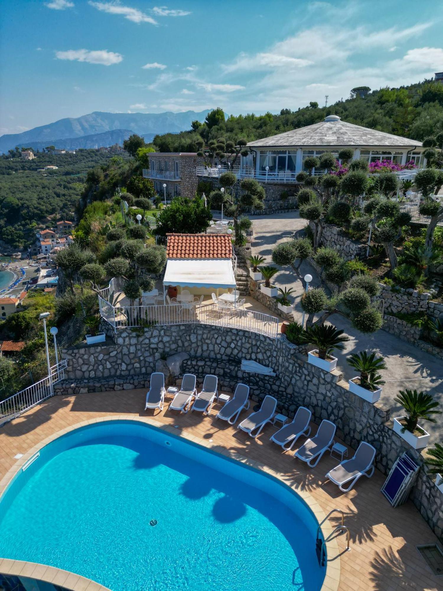 Hotel Villa Lubrense Sorrento Massa Lubrense Exteriör bild
