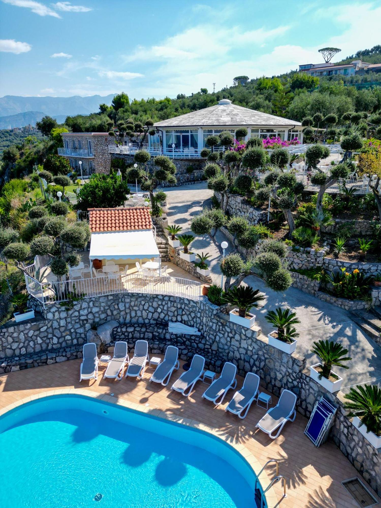 Hotel Villa Lubrense Sorrento Massa Lubrense Exteriör bild