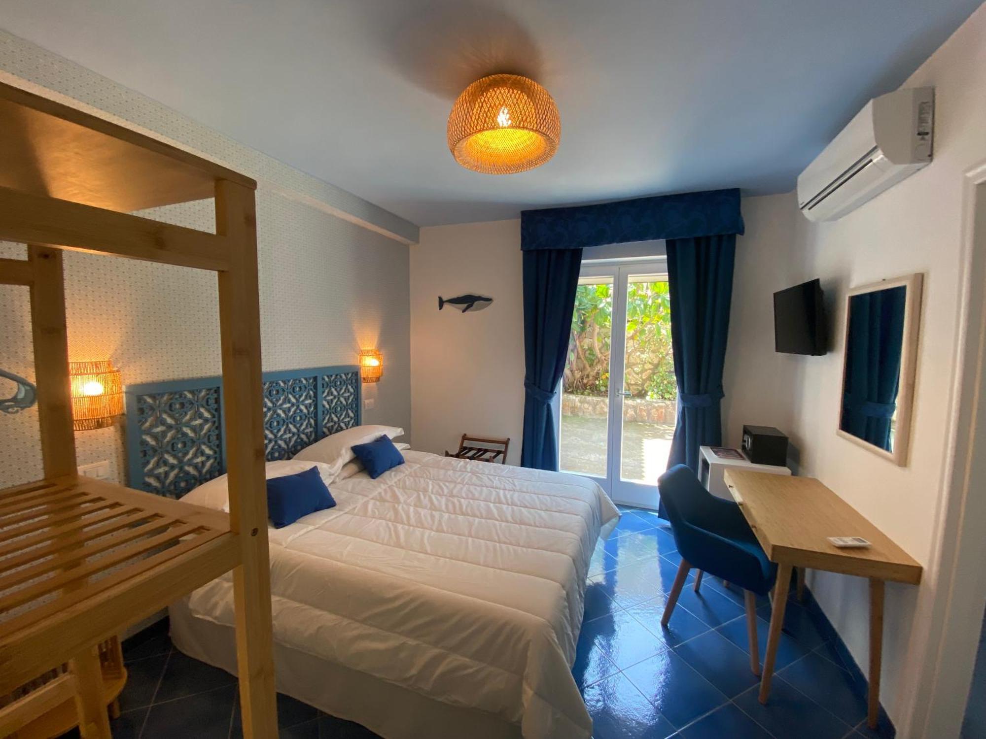Hotel Villa Lubrense Sorrento Massa Lubrense Exteriör bild